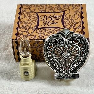 NIB Retired Brighton Your Home Nightlight Heart Filigree HT100 Night Light Cover